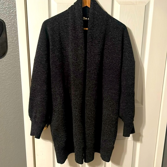 Gap dark Heather grey cardigan size M/L - Picture 1 of 6